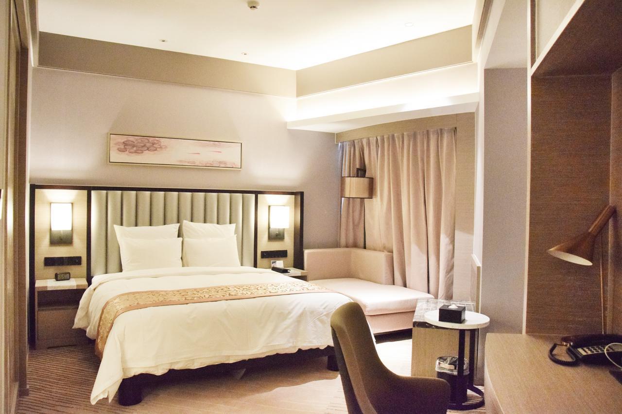 Rayfont Hotel Chengdu Longquanyi Экстерьер фото